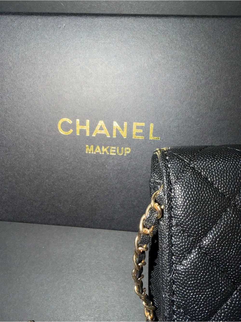 Chanel beaute makeup bag cosmetic chain quilted leather wallet on chain - Picture 4 of 11